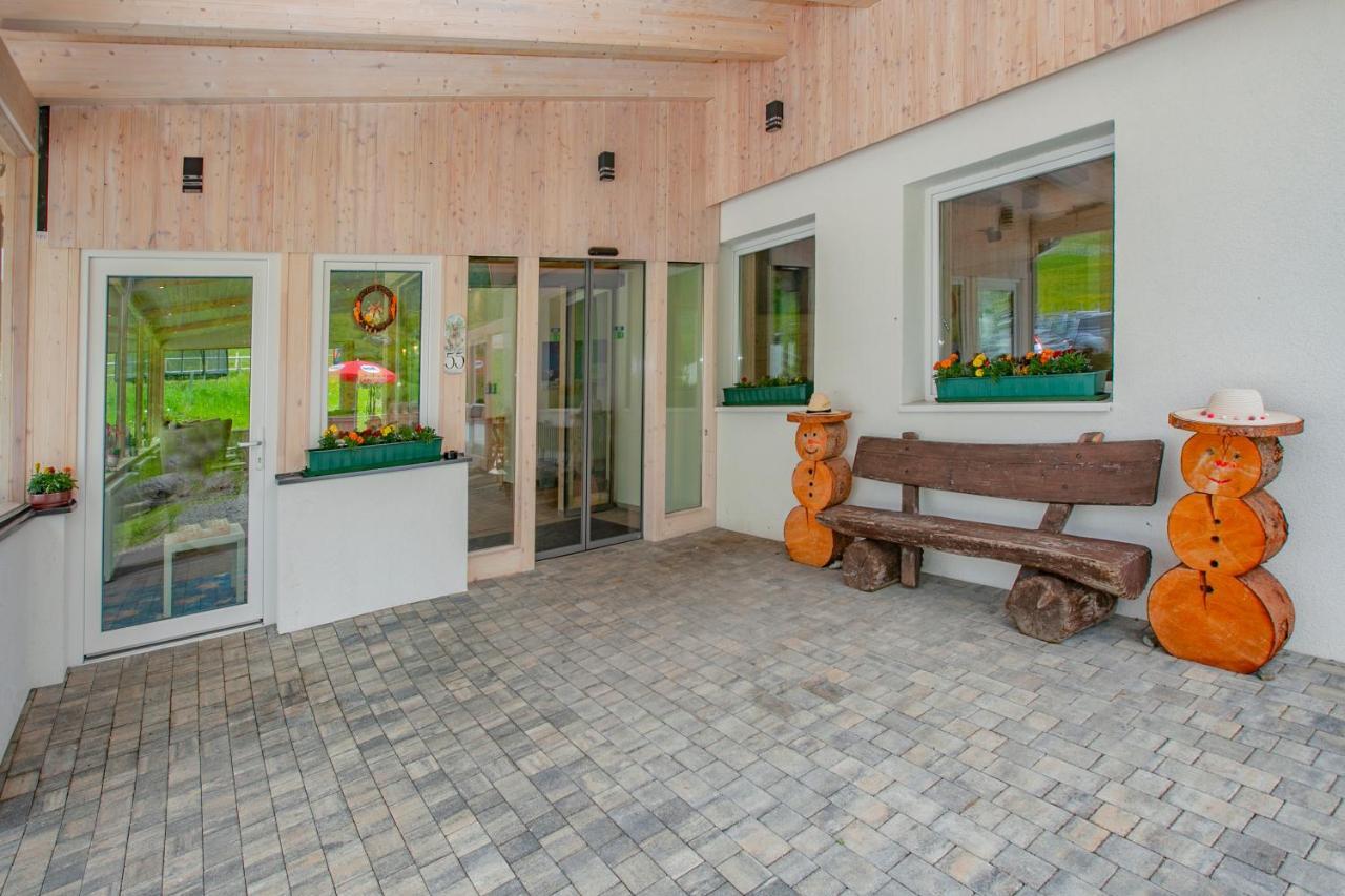 Kinderhotel Schneekonig Patergassen Bagian luar foto